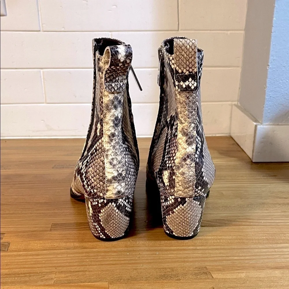 Franco Sarto Women's Vianca Snakeskin Ankle Boot Size 7 M NWOB